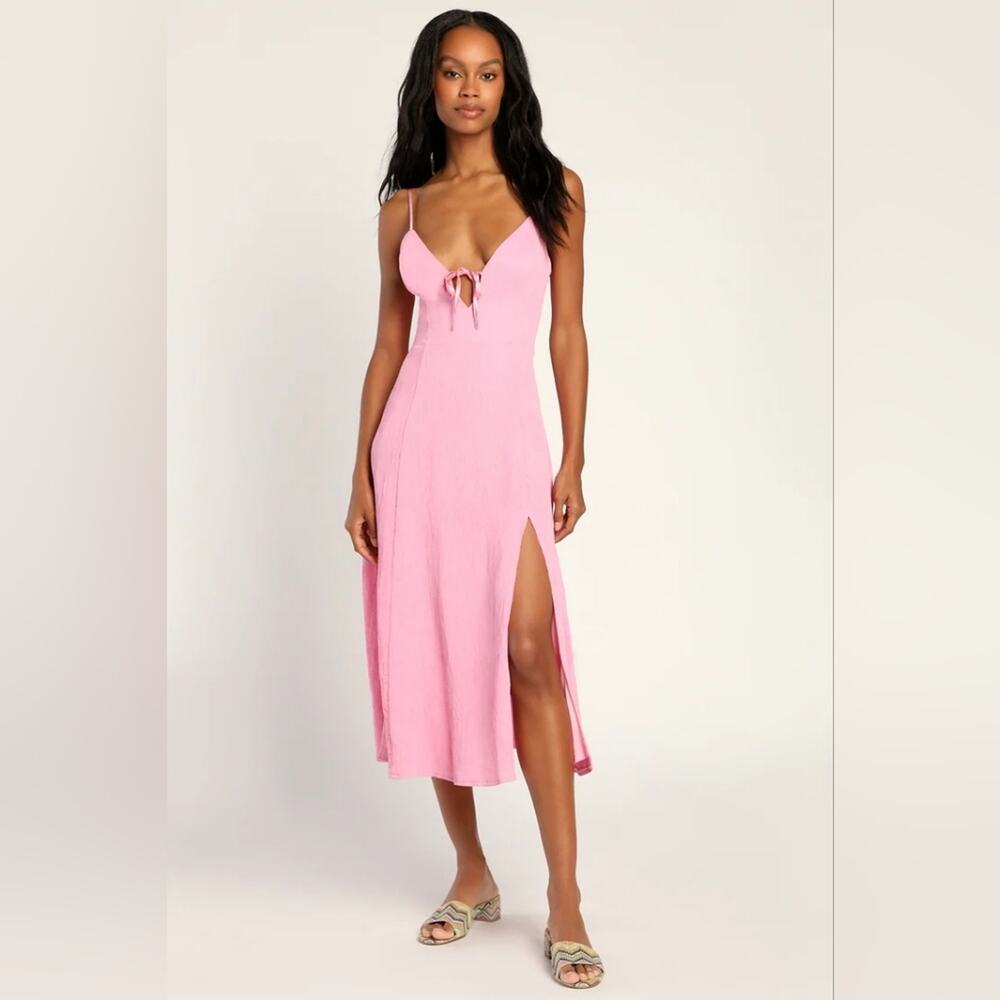 Lulu's NWT Sweetheart Material Pink Plisse Sleeveless Tie-Front Midi Dress